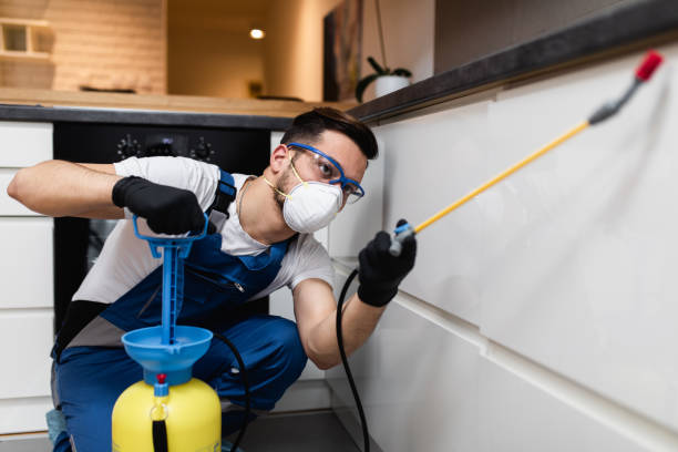 Best Best Pest Control Companies  in Gra Forks Af, ND